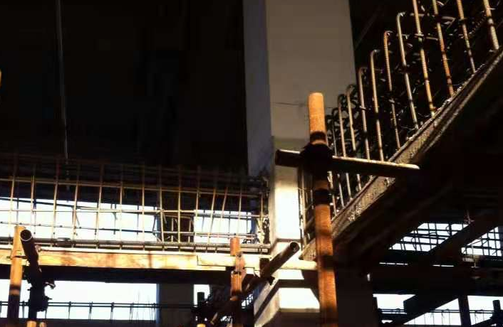 海南一厂房梁柱截面加大施工
